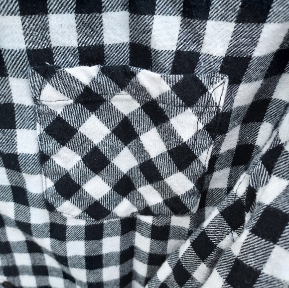 Art Class Girls Black and White Buffalo Plaid. - Picture 6 of 8